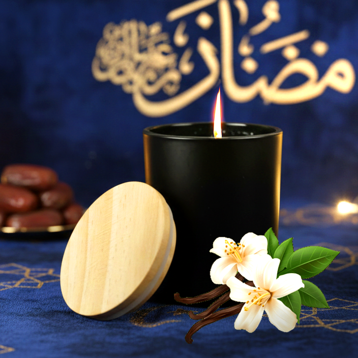 Vanilla Scented Candle in Black Matt Glass with Bamboo Lid